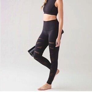 Lululemon Womens Criss Cross Mesh Leggings Sz 4 Black‎ Moto Chic Yoga Activewear